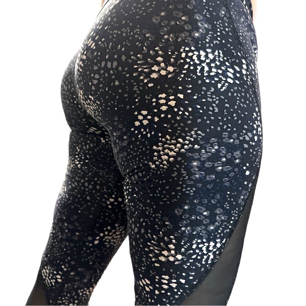 VICTORIA'S SECRET SPORT KNOCKOUT TIGHTS PANTS Sz S Women Grey & Black Le…